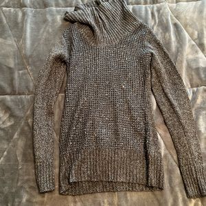 Silver turtle neck sweater — small